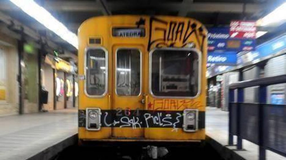 Noveno d�a sin subtes: Sancionan a metrodelegados, que siguen extendiendo el paro