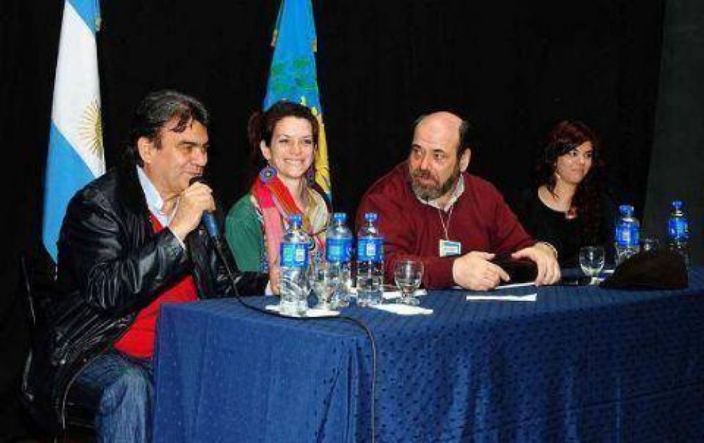 Guti�rrez: �Impulsamos un espacio para que emprendedores puedan reglamentar su trabajo�