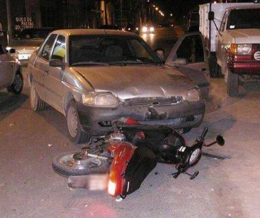 Suboficial de Polic�a muri� tras chocar con su moto
