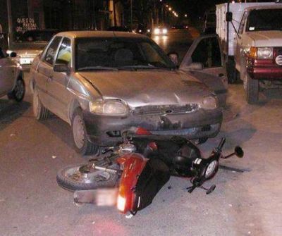 Suboficial de Polic�a muri� tras chocar con su moto