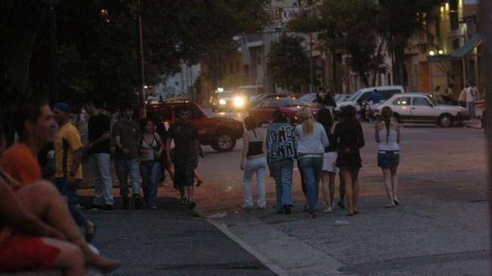 Inquietan casos de violencia a la salida de boliches bailables