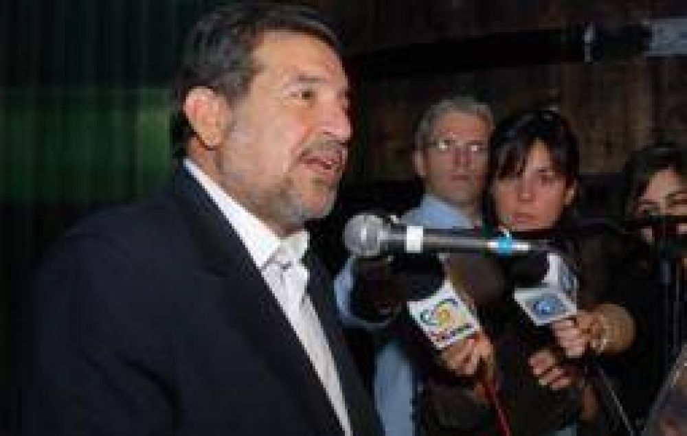 Beder banc� a Cristina en su disputa con el cordob�s De la Sota