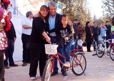 El Gobernador particip� del cierre de los festejos del D�a del Ni�o en el Parque de las Naciones