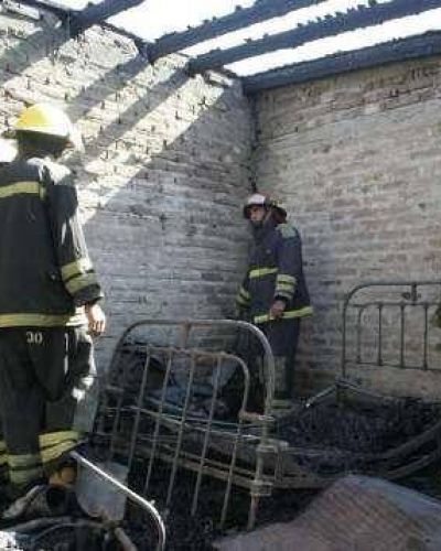 Por un cortocircuito, un anciano muri� en su casa