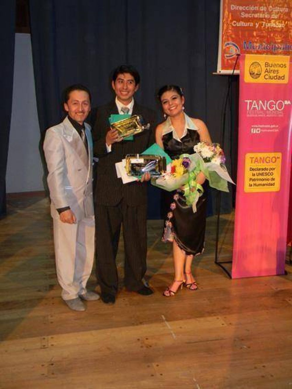 Bailarines juje�os Al Mundial de Tango