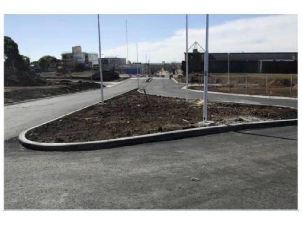 En predio del ex-Hip�dromo las calles internas est�n casi listas