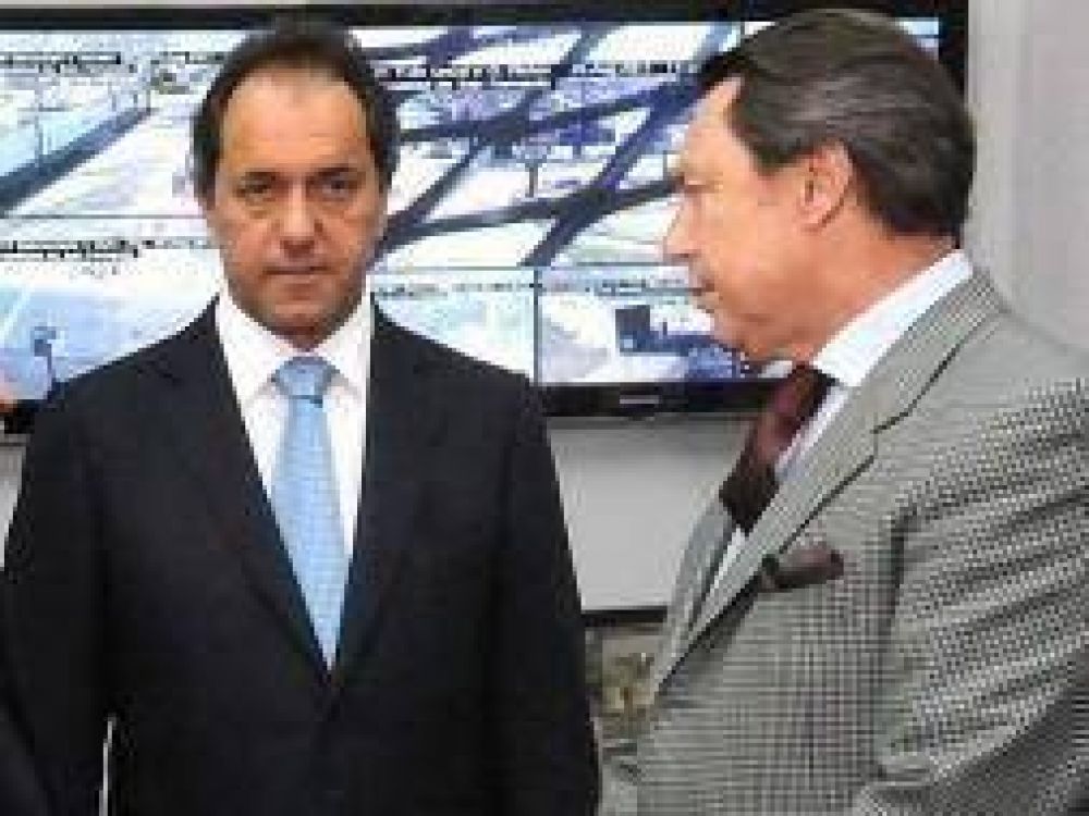 Tras la salida de Gvirtz, crecen rumores sobre el desplazamiento de Casal