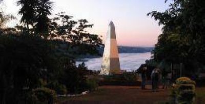 El gobernador Closs gastar� m�s de 100 millones de pesos en la construcci�n de un faro en Puerto Iguaz� 