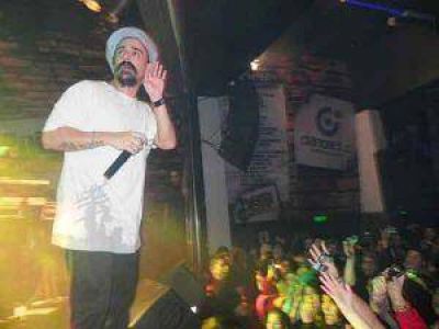 Dread Mar I revent� de gente Puerto Rock y brind� un show fant�stico