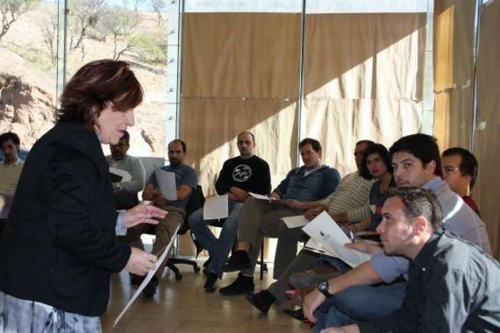 San Luis Agua inici� la capacitaci�n de la planta administrativa