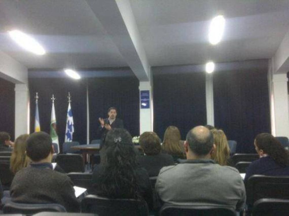 Legislatura Provincial: comenz� la formaci�n en t�cnica legislativa