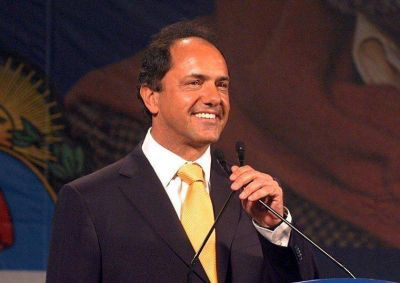 Ahora es Scioli quien pasa a la ofensiva