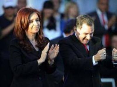 Intendente Pereyra rompi� el silencio y abiertamente pidi� por la re reelecci�n de Cristina