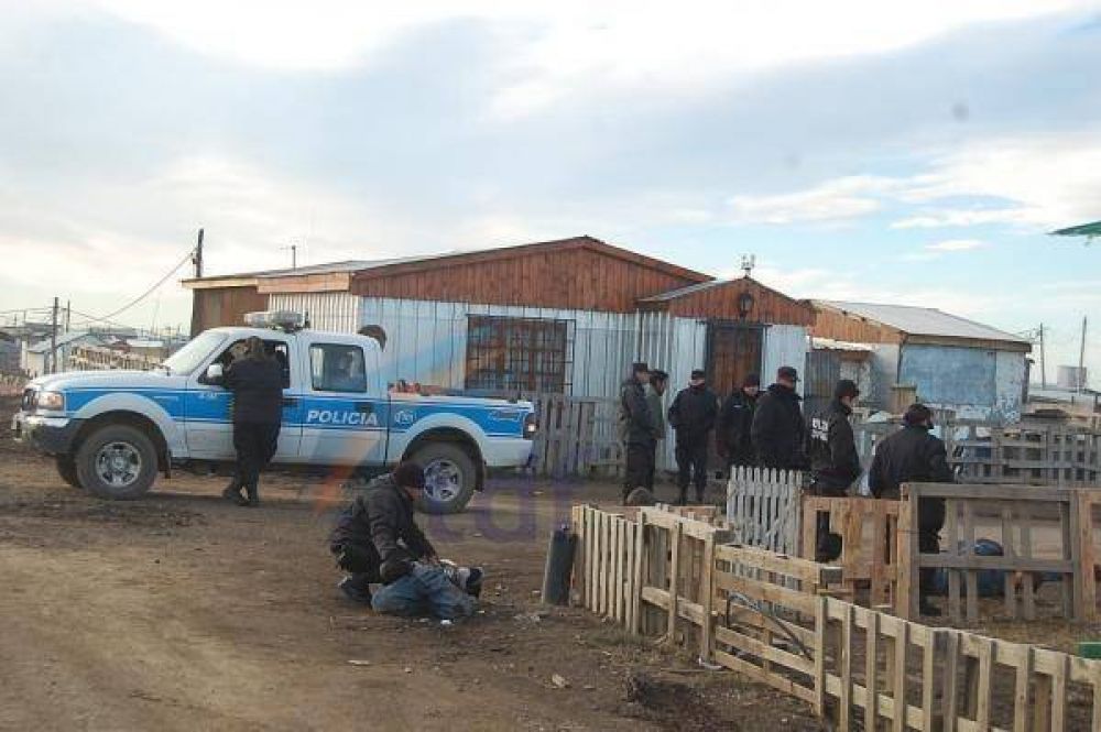 Detuvieron a dos j�venes que se llevaron una nena de 3 a�os en los asentamientos