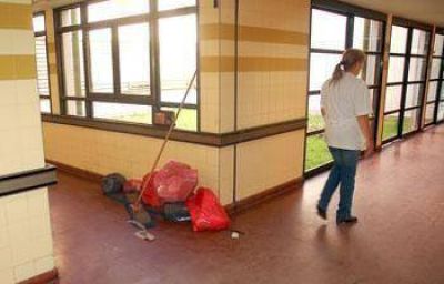 Se agudiz� la situaci�n por la falta de limpieza en el Hospital San Jos�