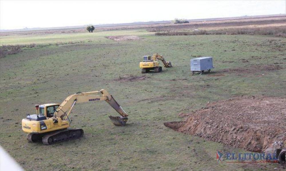 Advierten que est�n construyendo un nuevo terrapl�n en Yahaver�