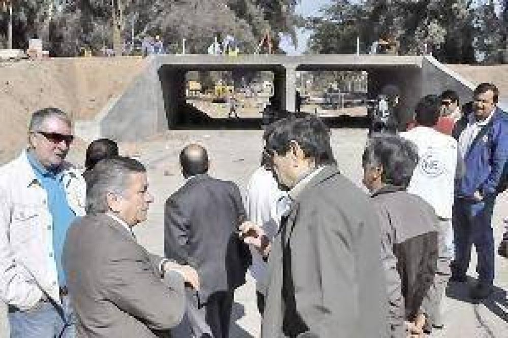 El intendente Infante supervis� las obras de Salta y Costanera