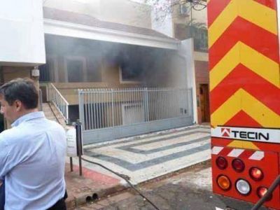 Se incendi� una casa en el centro posade�o