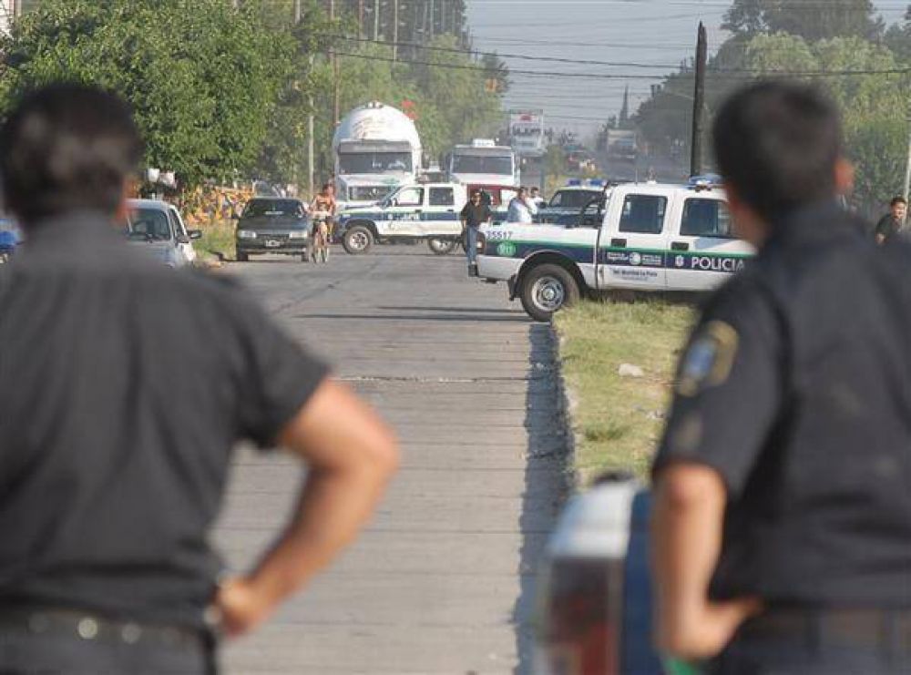 Ahora el kirchnerismo va por la creaci�n de la Polic�a Municipal  