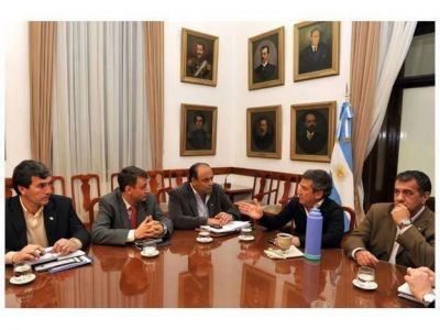 Califican de �positiva� la reuni�n entre Urribarri e intendentes bustistas