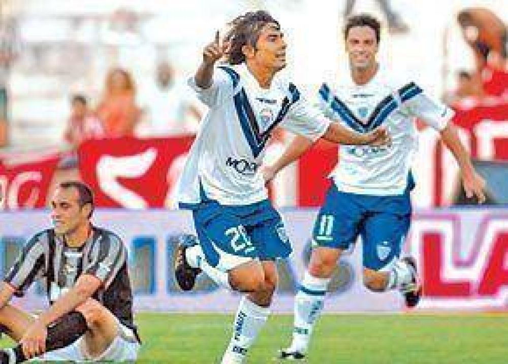 Un tiempo le alcanz� a V�lez para prenderse en la pelea