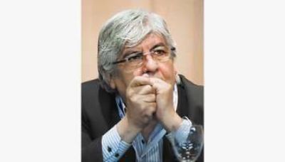 Moyano judicializa el reclamo de fondos para las obras sociales