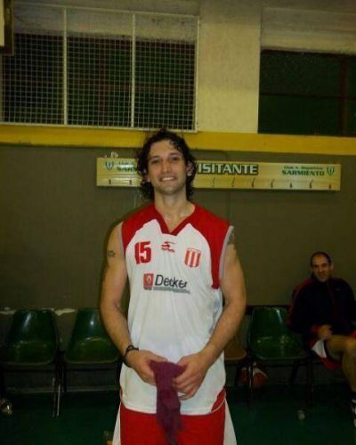 Olimpia contin�a sumando refuerzos 