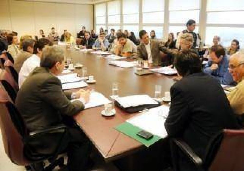 Bonos: habr� u$s 30 millones m�s para obras 