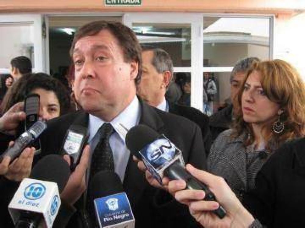 Sin di�logo, el FpV mira de cerca la fractura