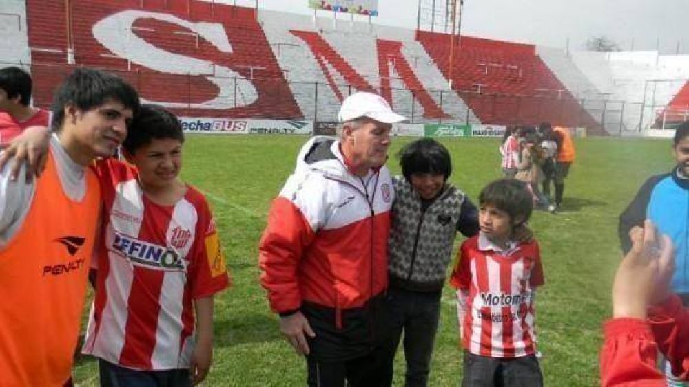 La solidaridad dijo presente en la pr�ctica de San Mart�n