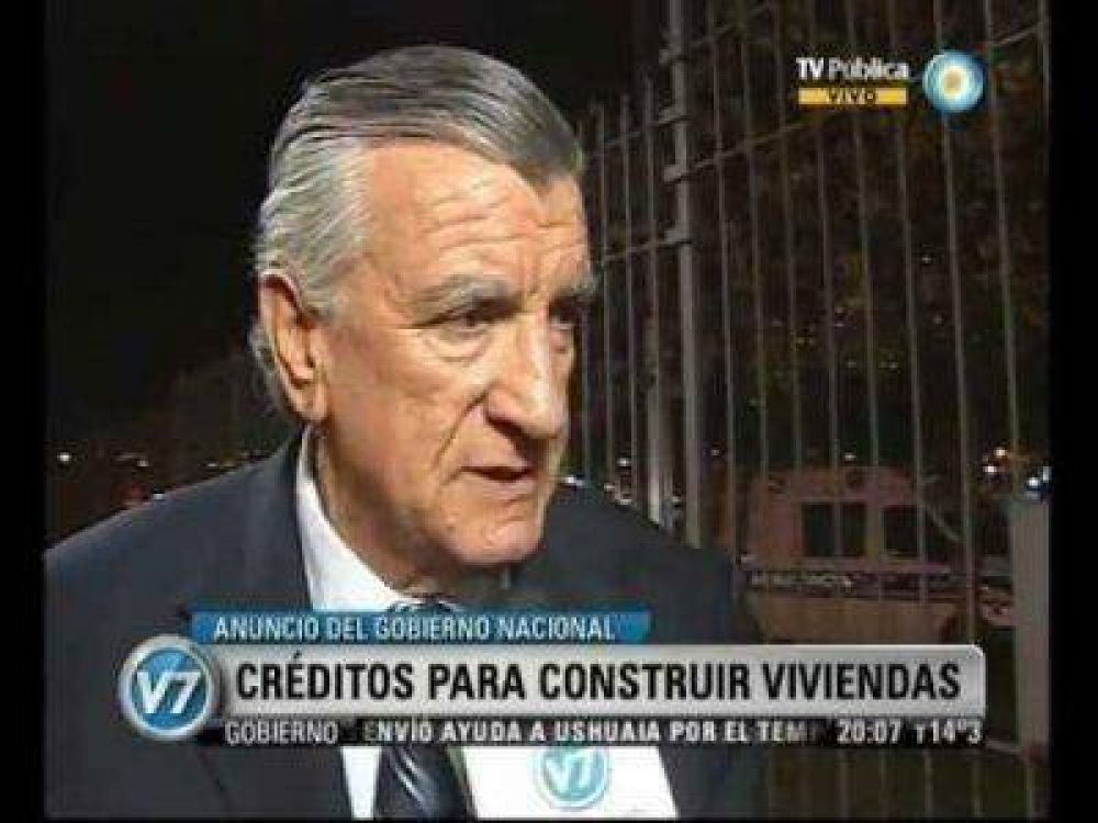 Gioja ofreci� terrenos para el plan PROCREAR