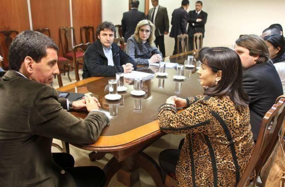 Trimarco se reuni�n con integrantes de la Comisi�n de Seguridad de la Legislatura 	