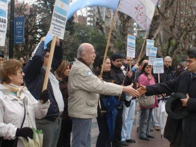 Di�logo con los vecinos