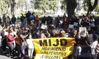 Marcha en apoyo a los dos proyectos para viviendas