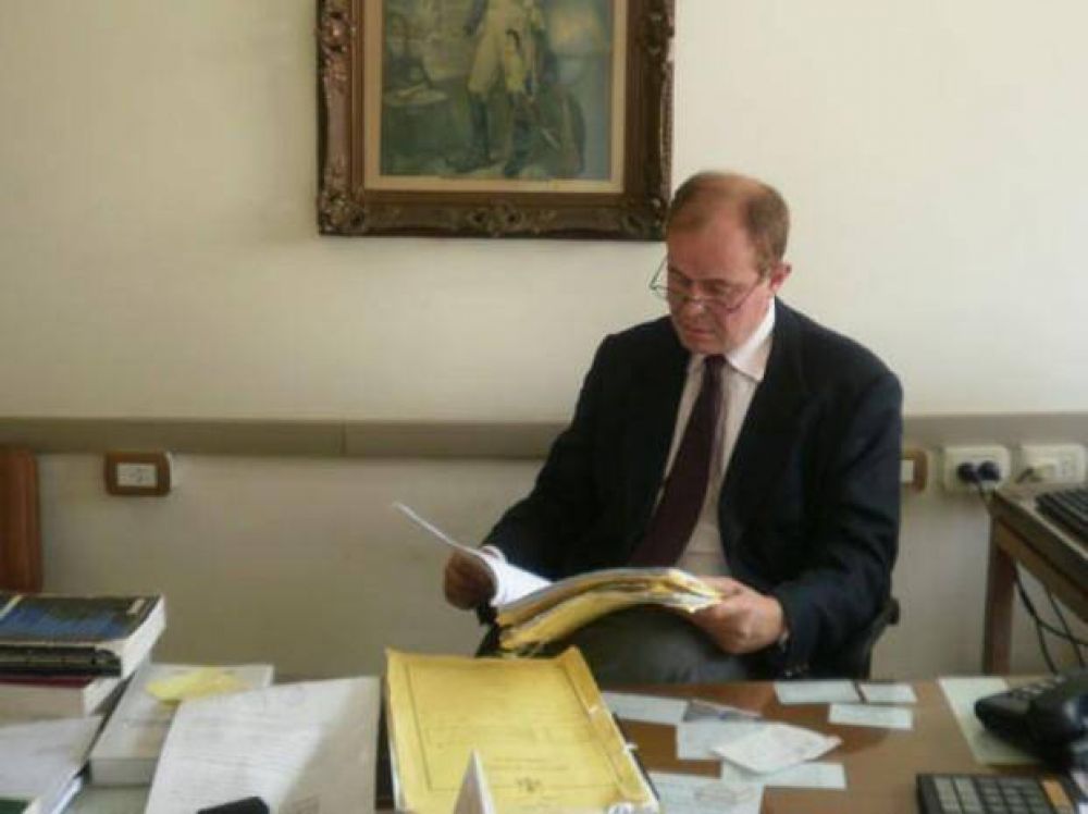 Un fiscal denuncia amenazas y le apunta a la polic�a antidrogas