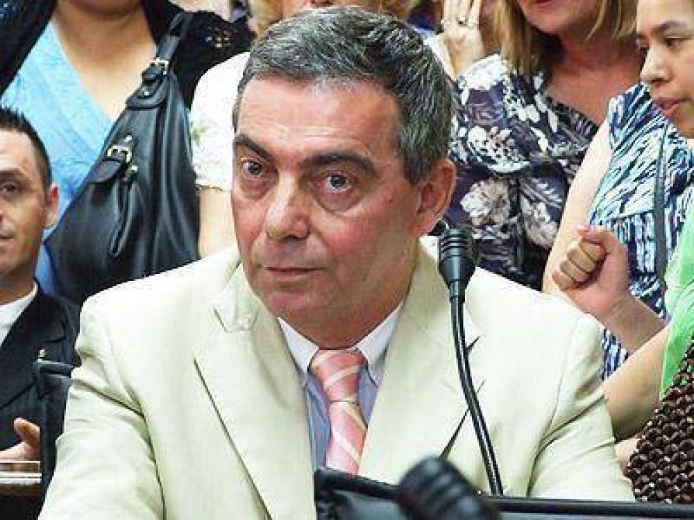 LAN�S: Para L�pez, �el oficialismo quiere dividir al sindicato para debilitarlo�