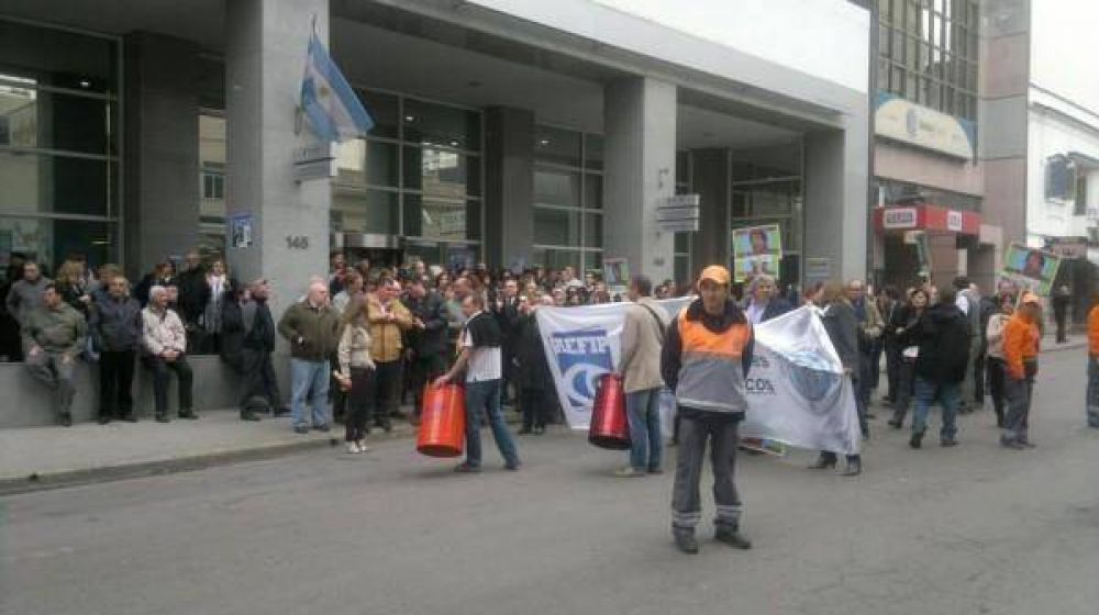 "No hay antecedentes del cierre de una Divisi�n Regional de AFIP"