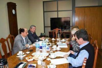 Guacone se reuni� con NCA y habr� obras en el paso a nivel