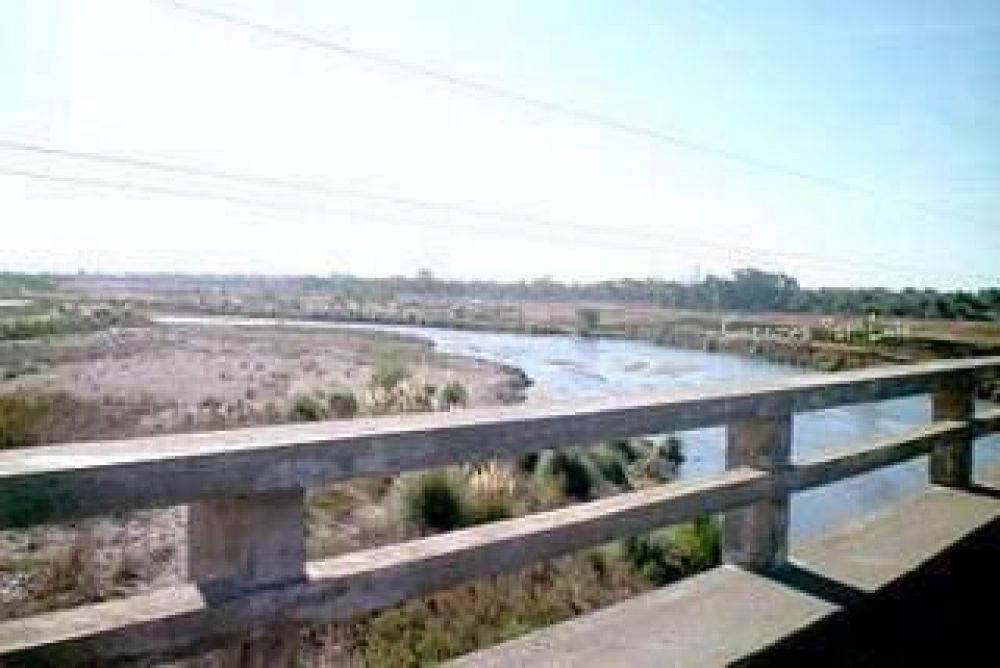 San Luis Agua realiza muestras del agua del R�o V