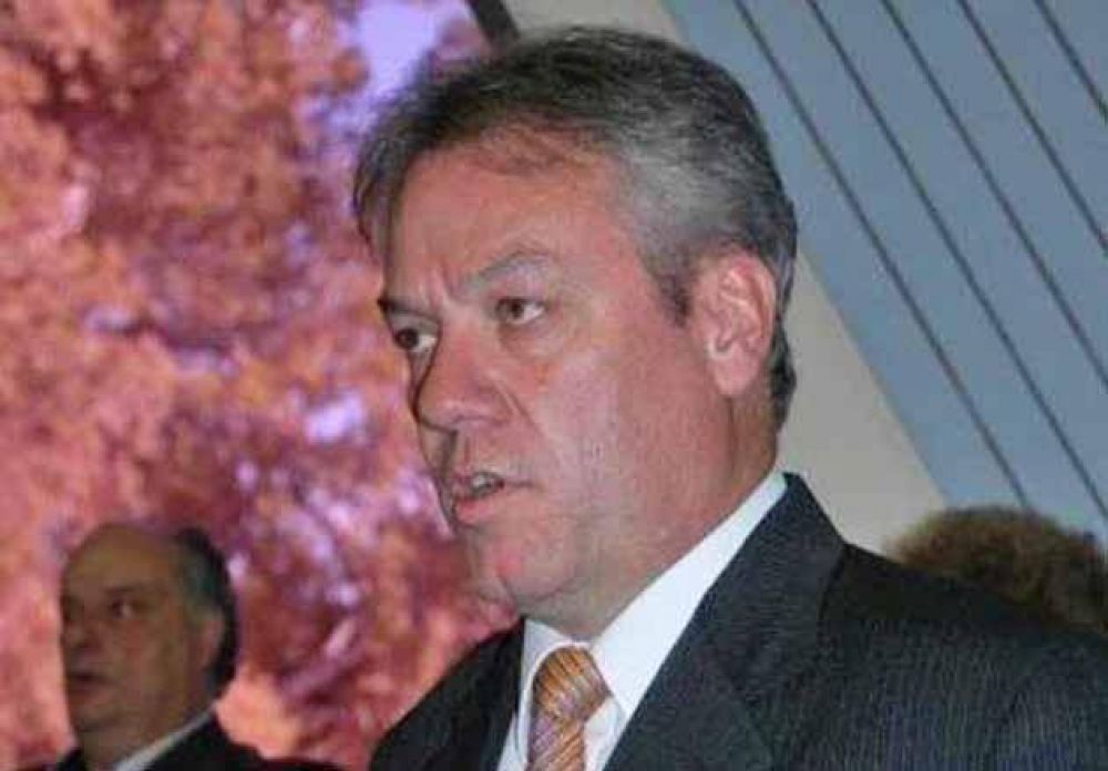 Diputado Borthiry: le robaron y denunci� "fracaso" de la gesti�n de ministro