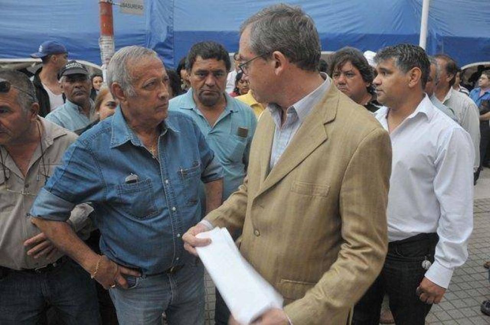 Levantaron la carpa instalada por municipales frente al INSSSEP