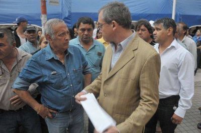 Levantaron la carpa instalada por municipales frente al INSSSEP