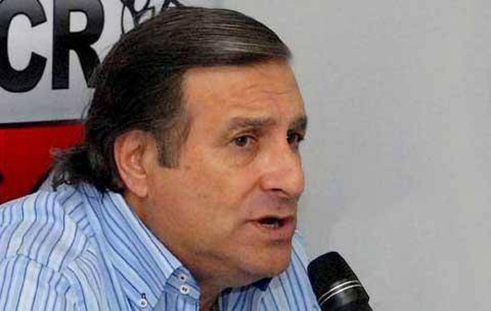 Rozas quiere primarias abiertas, simult�neas y obligatorias