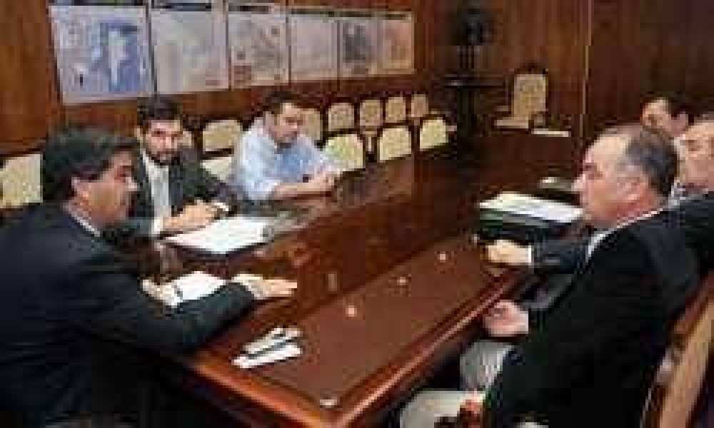 Pauny fabricar� tractores y motoniveladoras en el Chaco