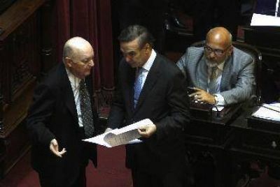 Pichetto siente exclusi�n pero descarta las urnas