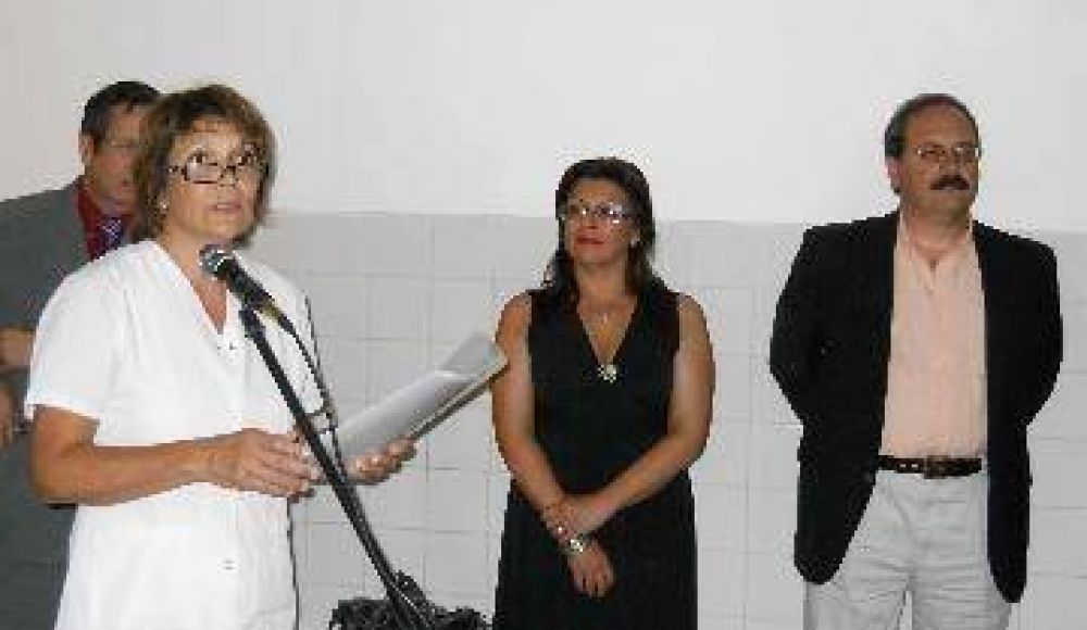 Renunci� la directora del hospital de Allen. Ser�a por falta de apoyo