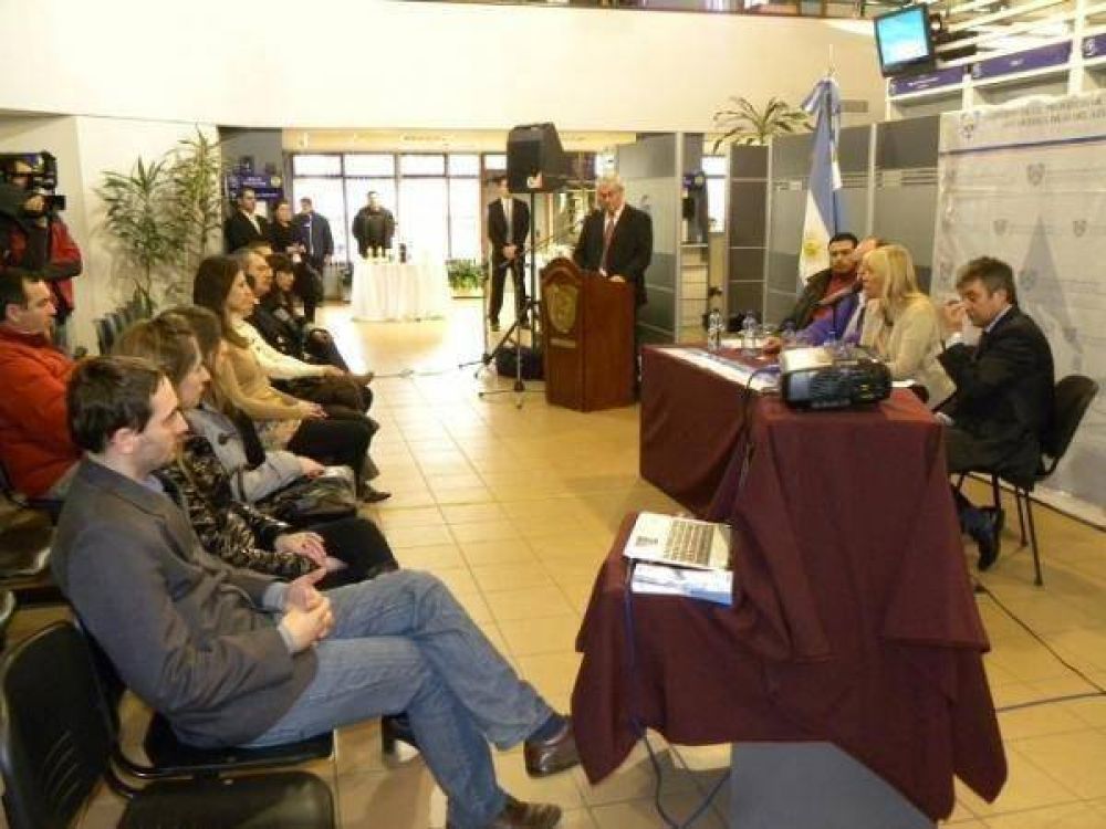 El Gobierno present� en R�o Grande el concurso Agua=Vida