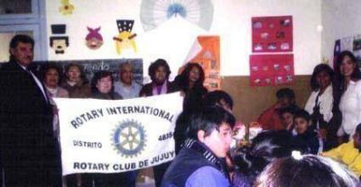 Rotary Club contin�a Con su labor social