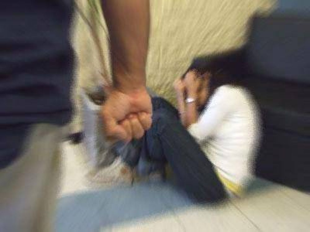 En Lan�s, aprobaron un proyecto para abordar los �noviazgos violentos�