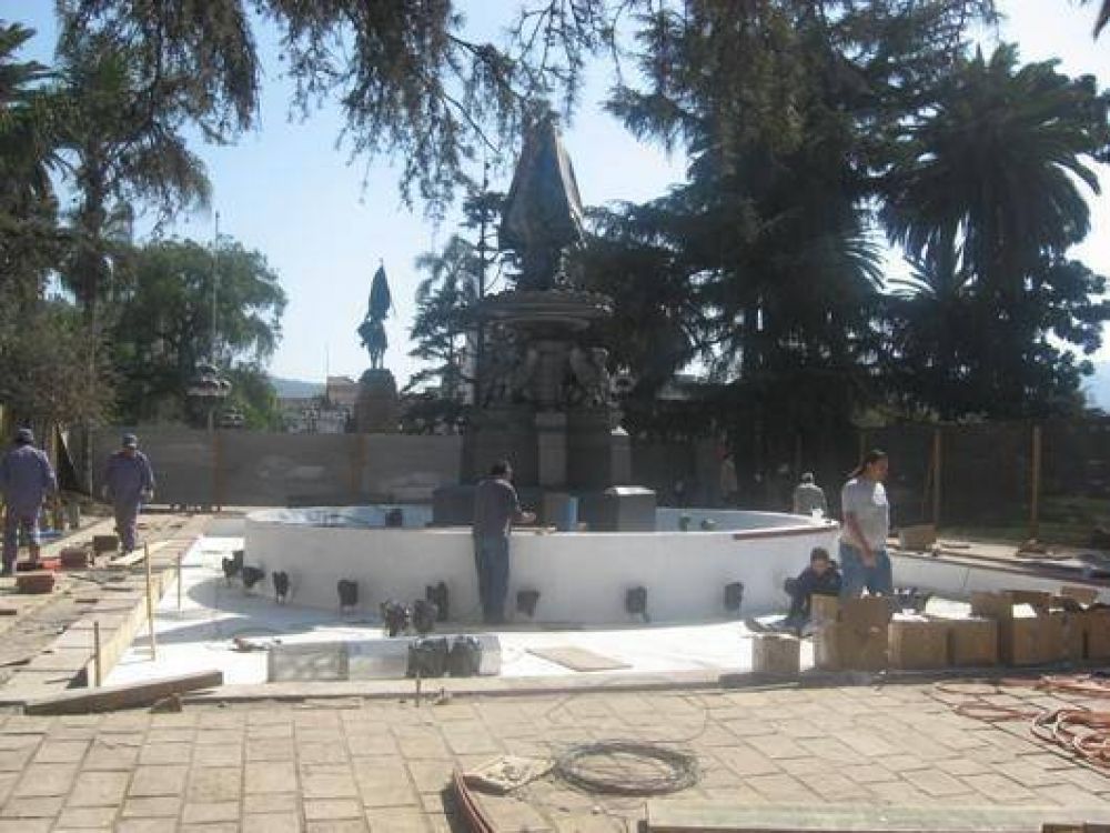 22 de agosto: inauguran la fuente de Plaza Belgrano
